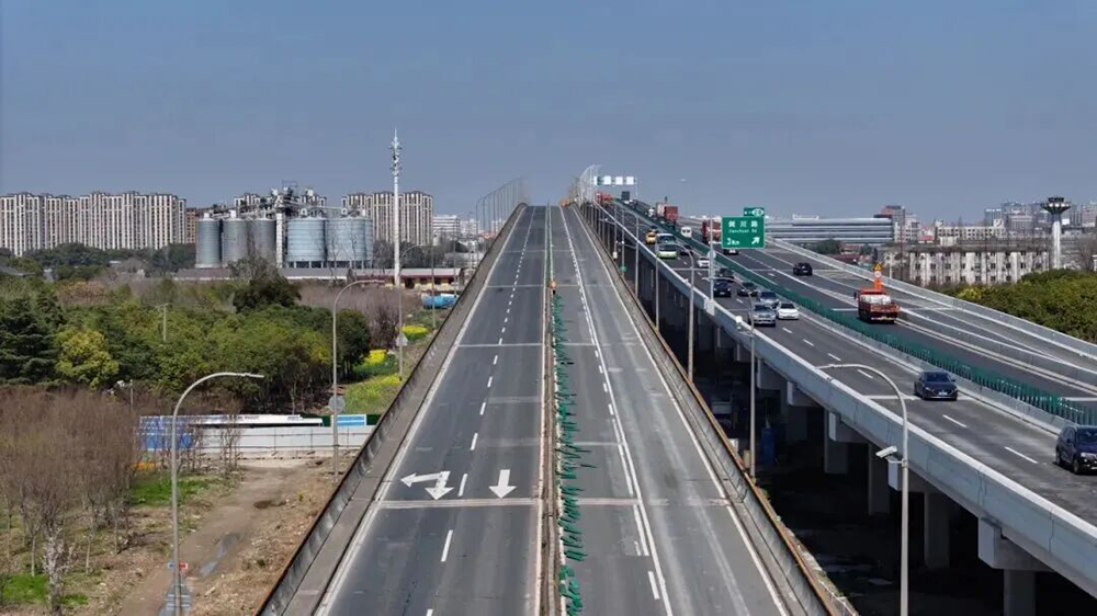 2025年3月17日，未施工前的奉浦大桥（西桥）引桥。