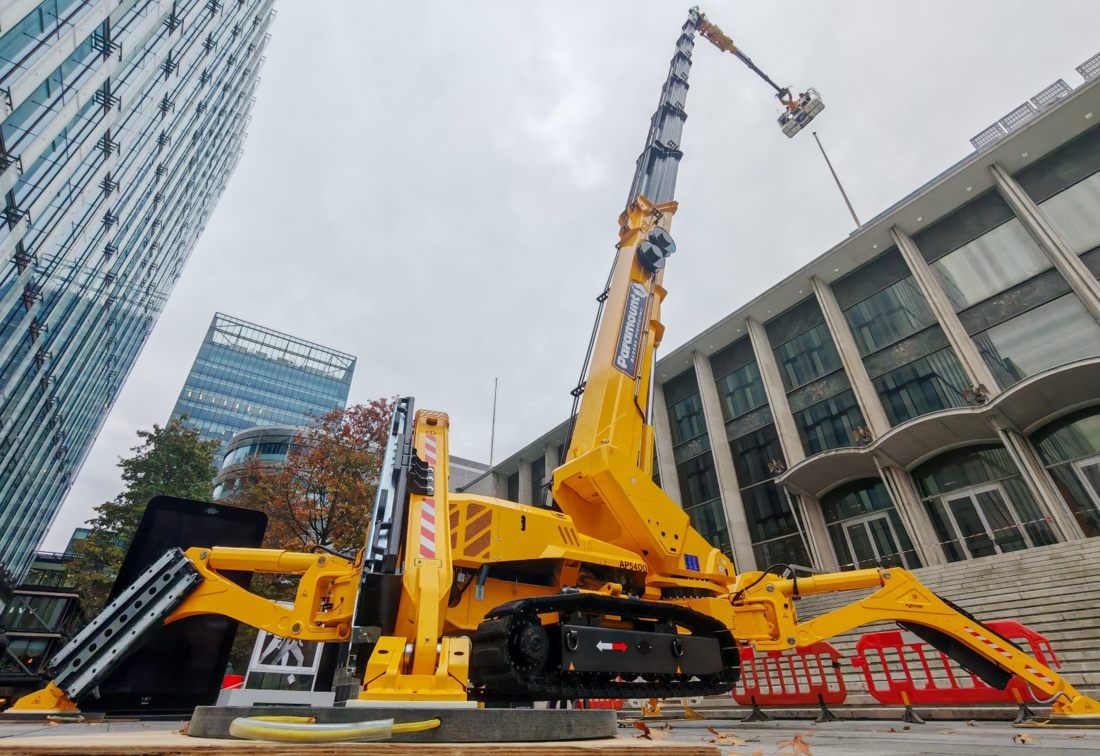 在曼彻斯特工作