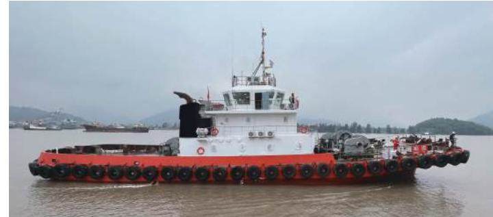 "顺起"40.8m 抛锚艇