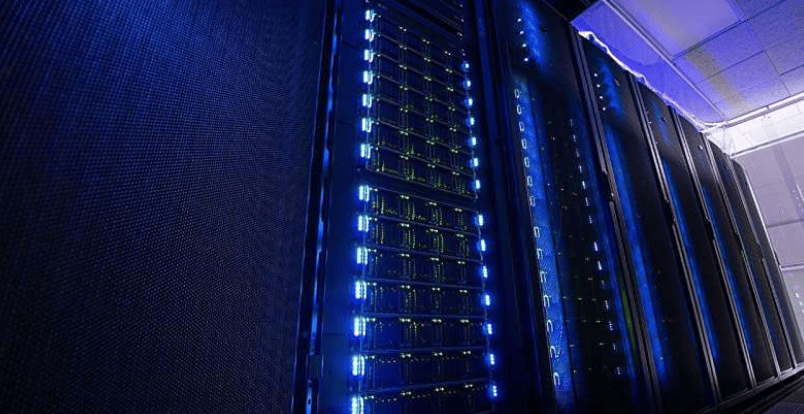 《太空无垠》超级计算机