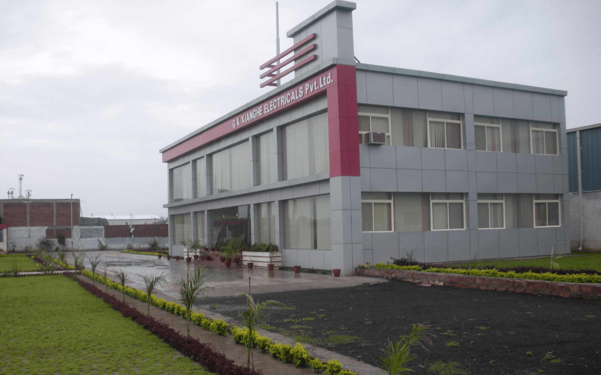 印度国网公司±800kV特高压直流坚巴电站-古鲁格舍德拉输电线路