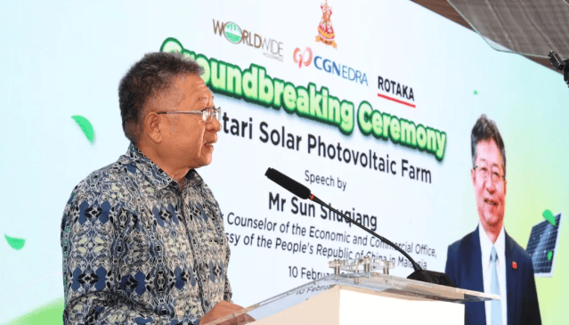 中国驻马大使馆经商处公参现场致辞