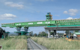 700t节段拼装式架桥机（泰国6号高速）