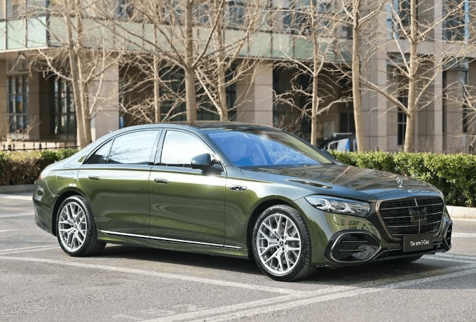 新一代梅赛德斯-奔驰S级轿车后排娱乐系统由中国团队主导开发，中国研发已进入“以中国创新，领全球风潮”的新阶段