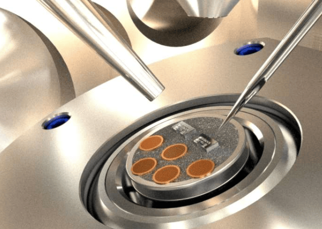 Close-up view of the top of the sample transfer box (top door open), showing that the lithiu