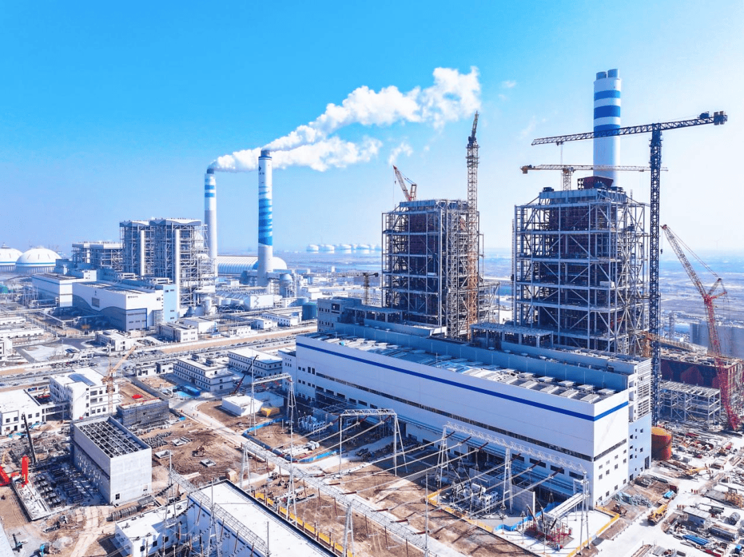 江苏公司滨海2×1000兆瓦扩建项目建成后，预计年发电量达100亿千瓦时，可灵活适应电网需求。