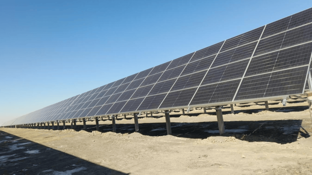 黄河公司国家光伏、储能实证实验平台(大庆基地)四期30万千瓦光伏项目投产后，预计年发电量约5.1亿千瓦时，可节约标煤16.73万吨，减碳50.85万吨。