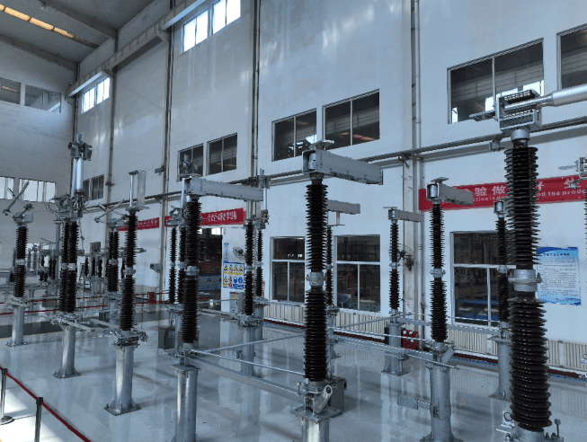 GW4-252kV 隔离开关