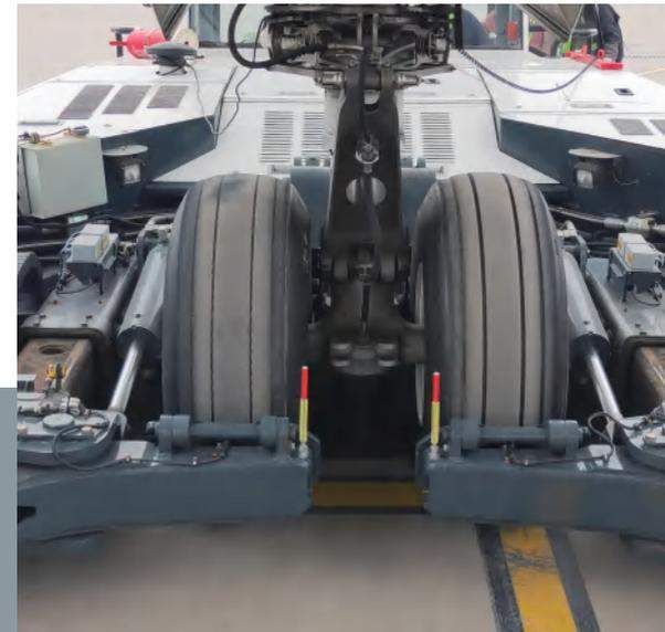 GTL系列 无拖把飞机牵引车(内燃式)