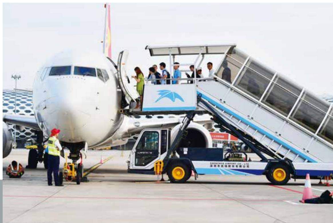 GKT58Z Passenger Steps