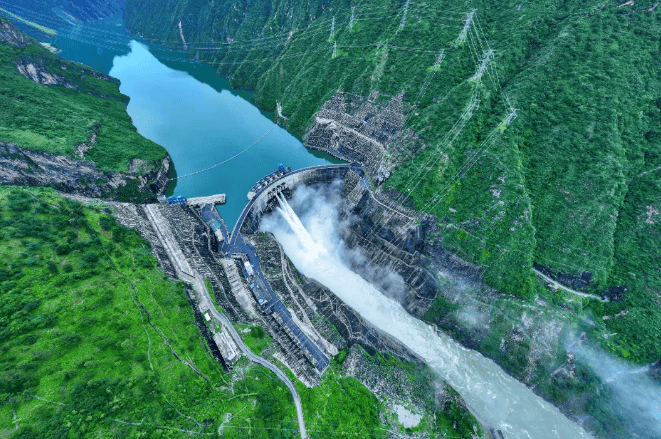 雅砻江锦屏一级水电站