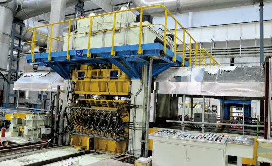 Стан для роликового выпрямления холоднокатаных листов и полос