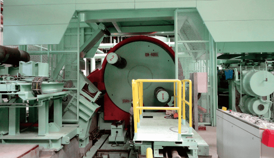 Стан для непрерывной прокатки и сматывания с двумя барабанами