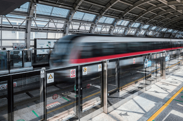 Система связи поезд-поезд CBTC