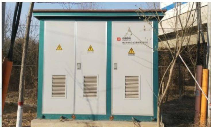 配网型串联无功补偿装置