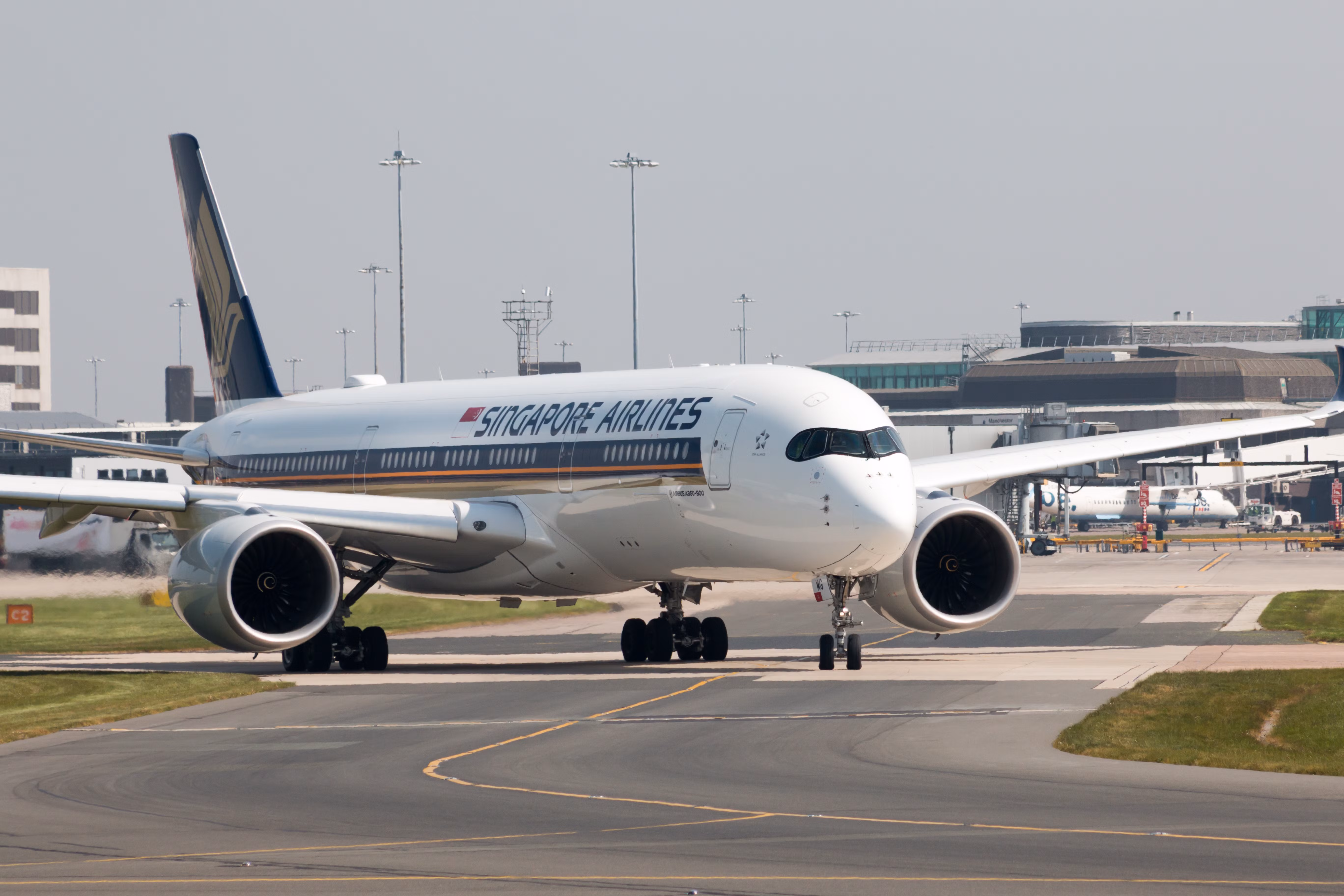Singapore Airlines A350 taxiing