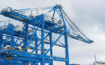 双起升岸桥岸桥