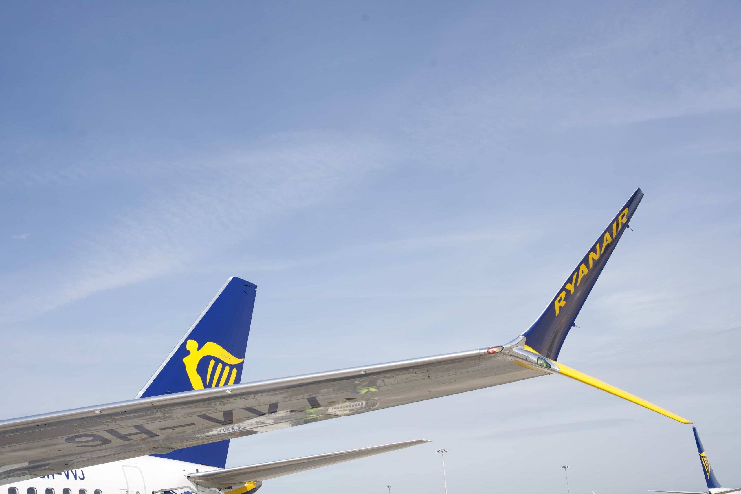 Ryanair wingtip and tail
