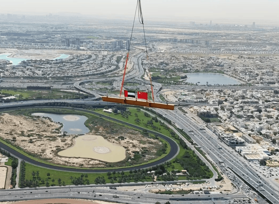 Imagem do progresso da construção do arranha-céu Habtoor Tower
