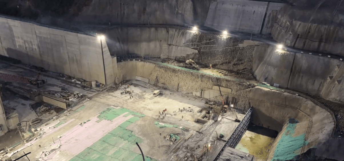 直击固军水库大坝浇筑现场：每天“长高”近半米，渠江流域防洪主力加速崛起 #水库 #防洪 #大国工匠
