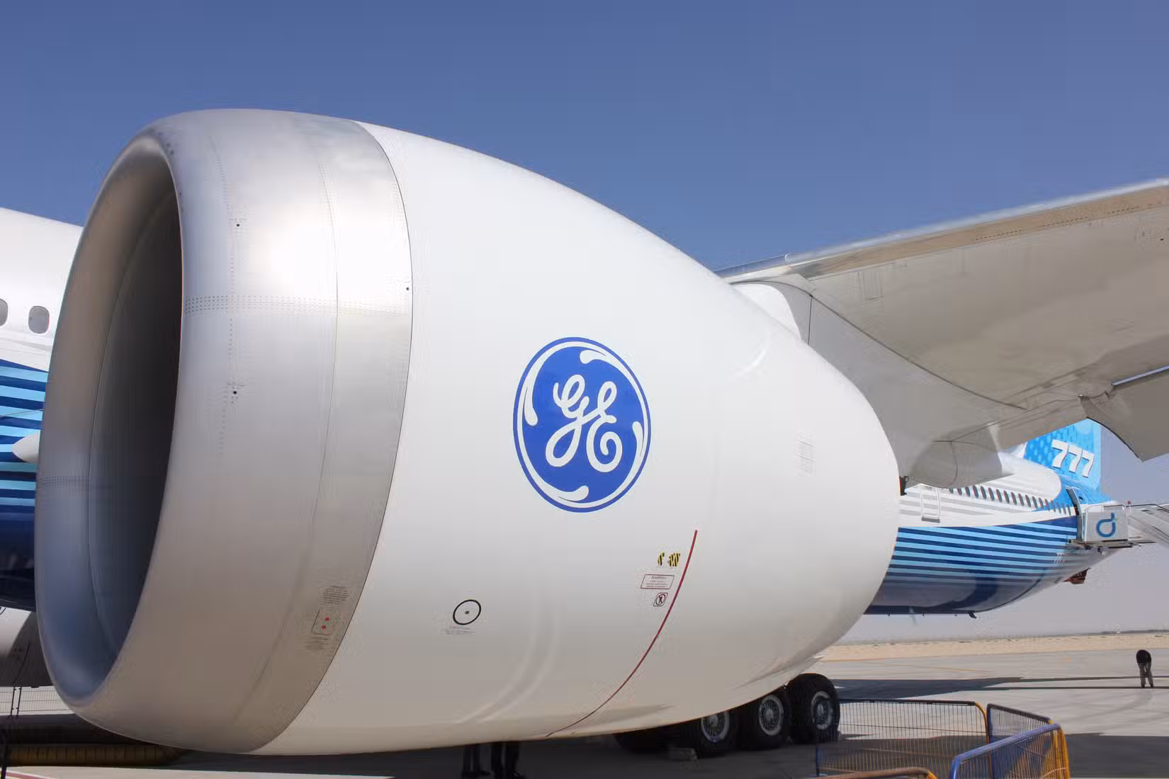 Boeing 777-9 GE9X Engine Close Up