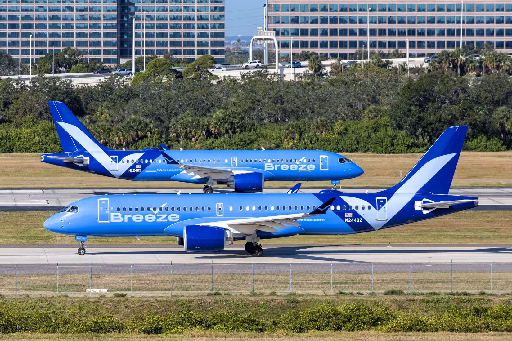 Breeze A220s Taxiing In Tampa