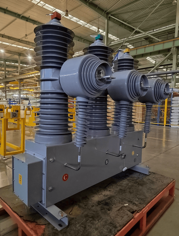 40.5kV Pole-Mounted Circuit Breaker