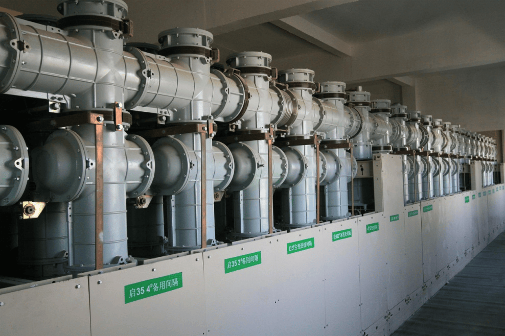 40.5kV Tank-Type Gas-Insulated Switchgear