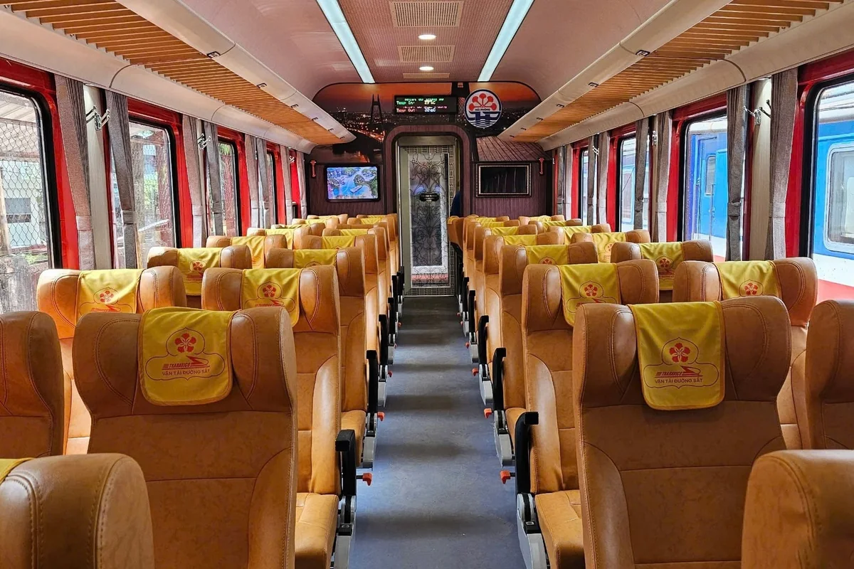 Hoa Phuong Do train nears 3,000 trips in first year