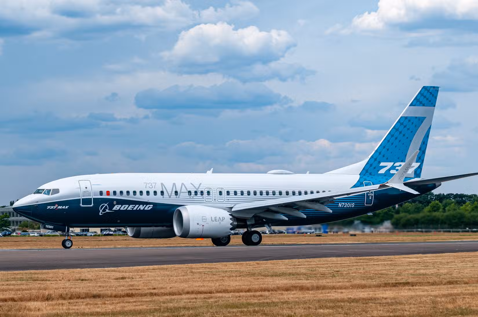 波音737 MAX 7在范堡罗国际航展 shutterstock_1594640422