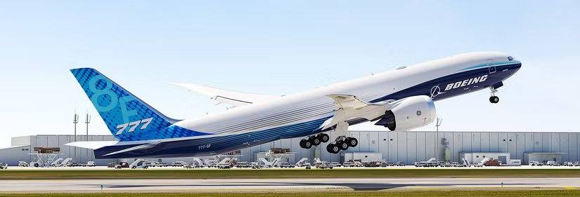 Boeing 777-8F 起飞