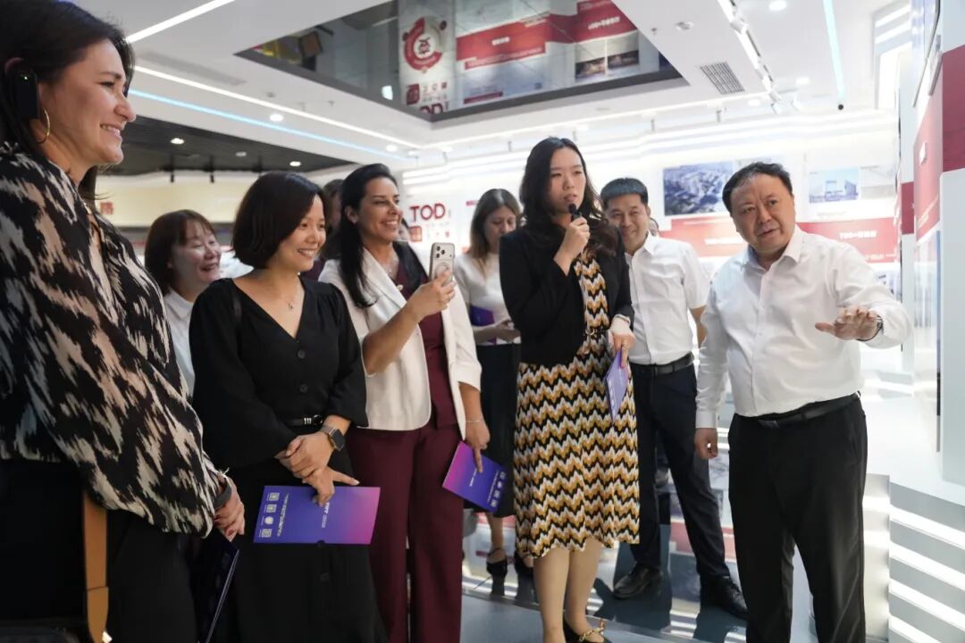 b7109d3296c1bfbfa13cac323cc2cfb6.jpg