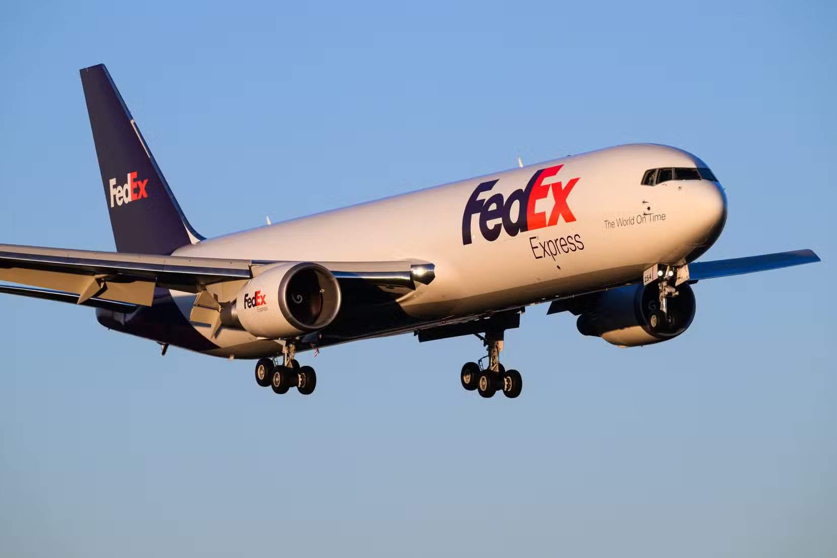 联邦快递波音767-300F飞行中