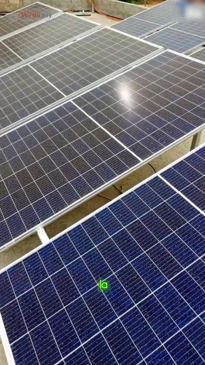 Coupure de courant ou pas, travailler exclusivement grâce à l'énergie solaire #togo #togolais228?? #