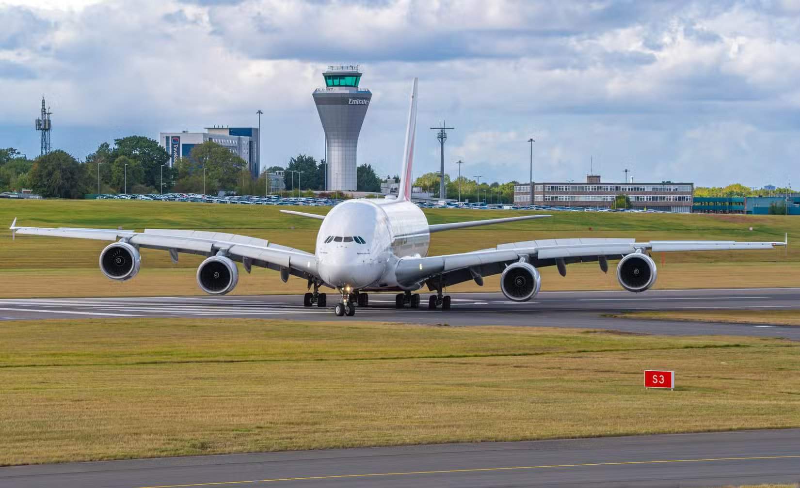伯明翰机场BHX的A380