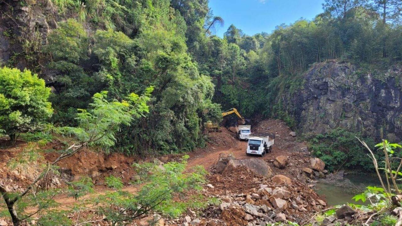 Xanxerê builds 943-meter underground tunnel for flood control: Santa Catarina's R$20 million macro-drainage project – the Xanxerê Drainage Tunnel.