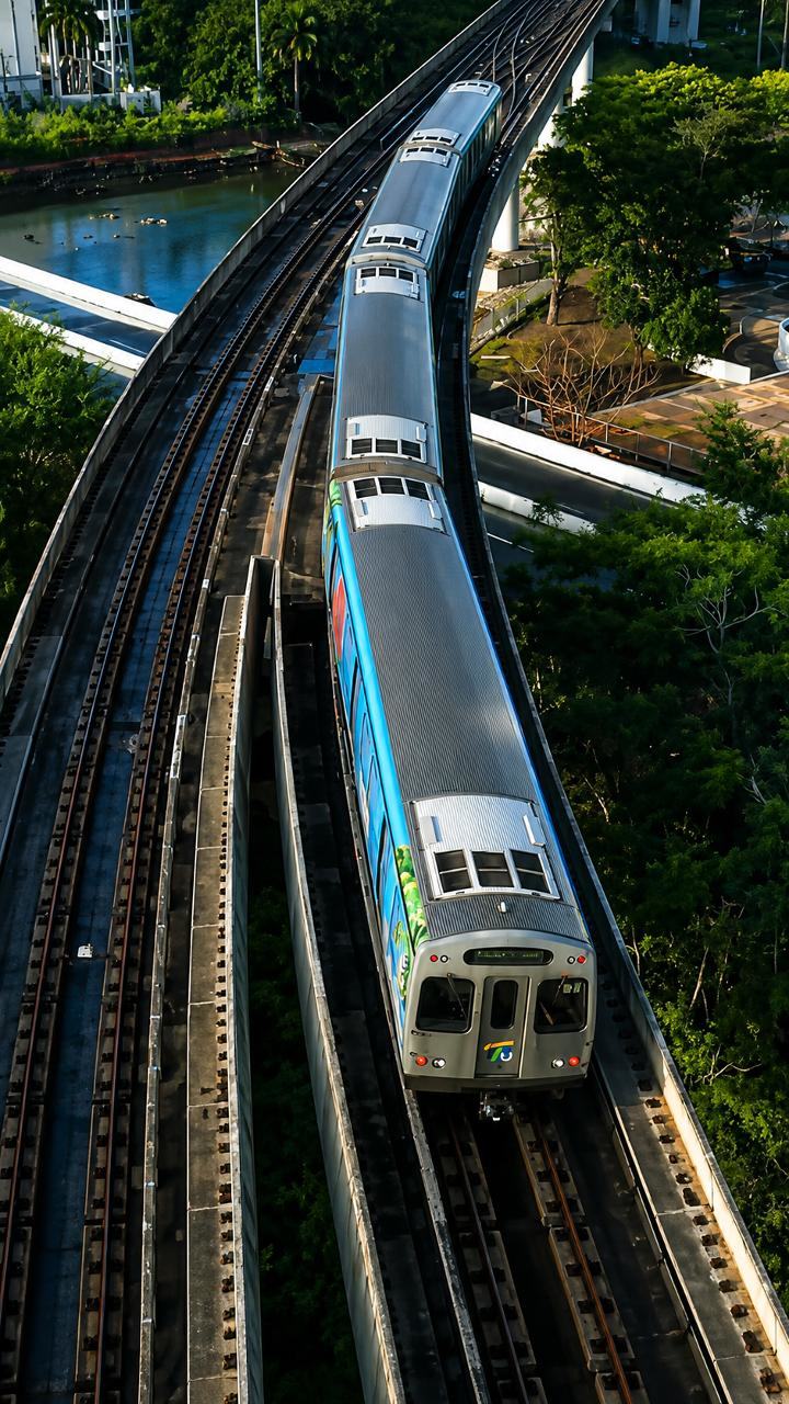 El Tren Urbano de Puerto Rico prometía cambiarlo todo… ? 2.2 mil millones invertidos, 16 estacio