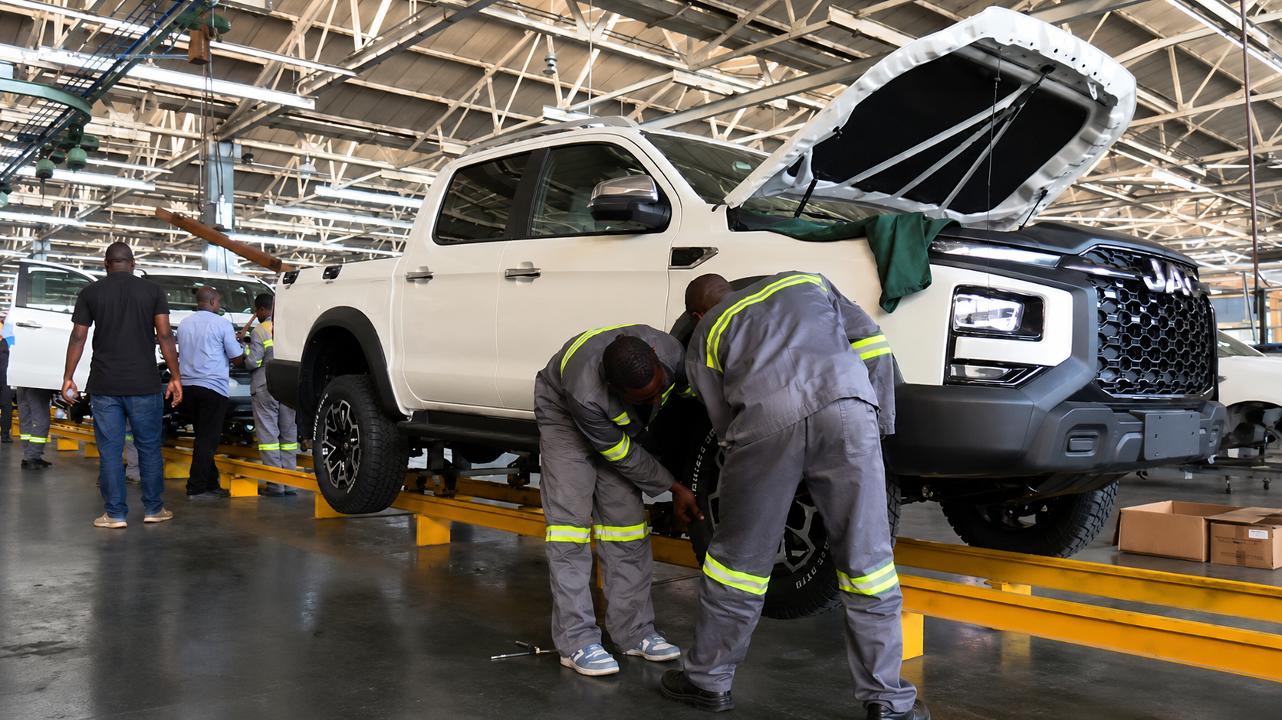 QUEST MOTORS REVIVES OPERATIONS WITH US$1.2 MILLION ELECTRIC VEHICLE INVESTMENT Local automotive fir