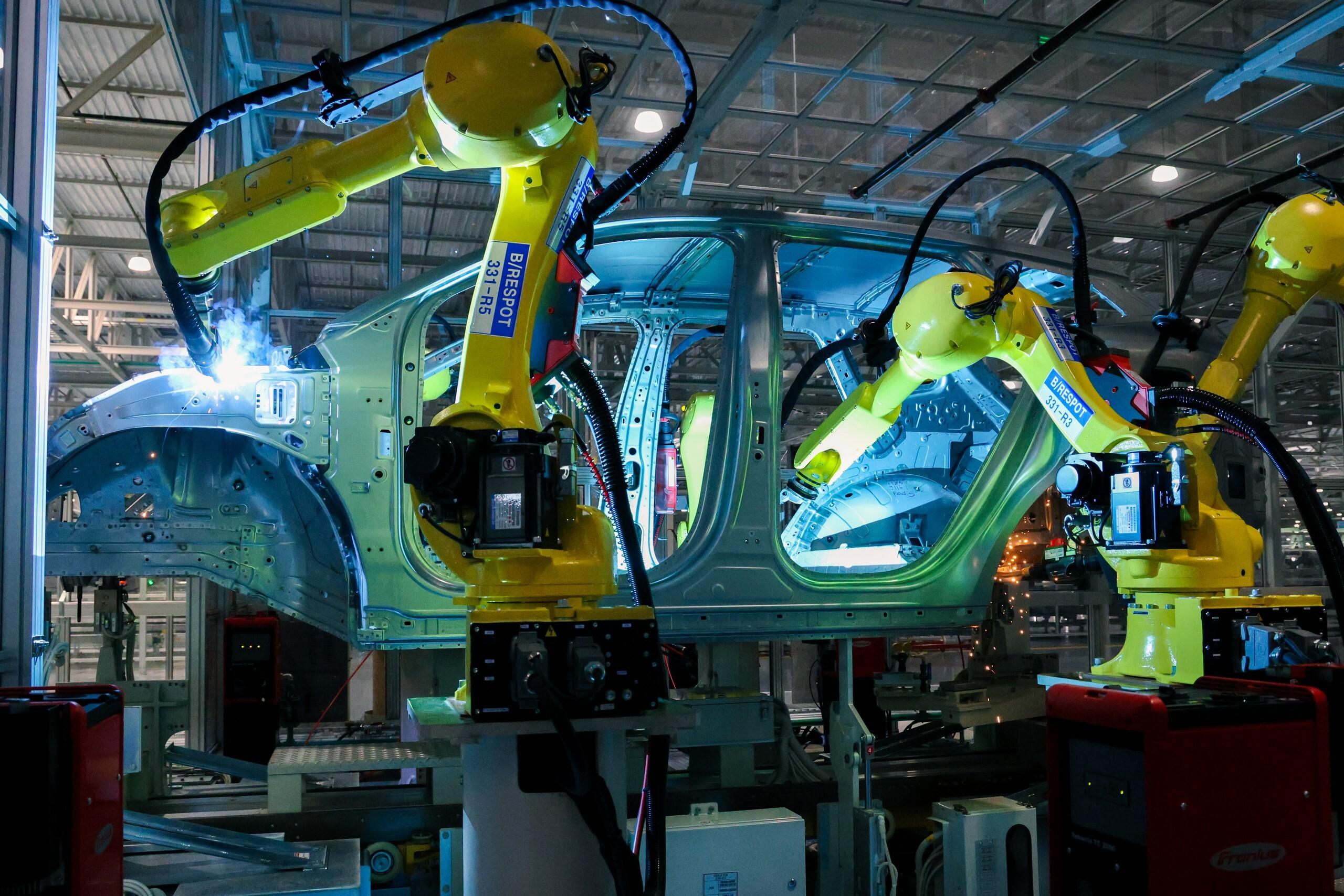 Hyundai construiu uma fábrica na Geórgia que produzia apenas veículos elétricos e agora começa a produzir modelos híbridos da Kia