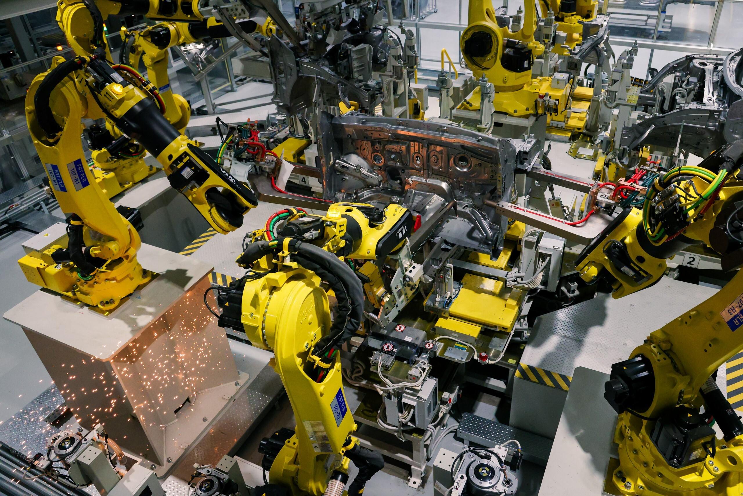 Hyundai construiu uma fábrica na Geórgia que produzia apenas veículos elétricos e agora começa a produzir modelos híbridos da Kia