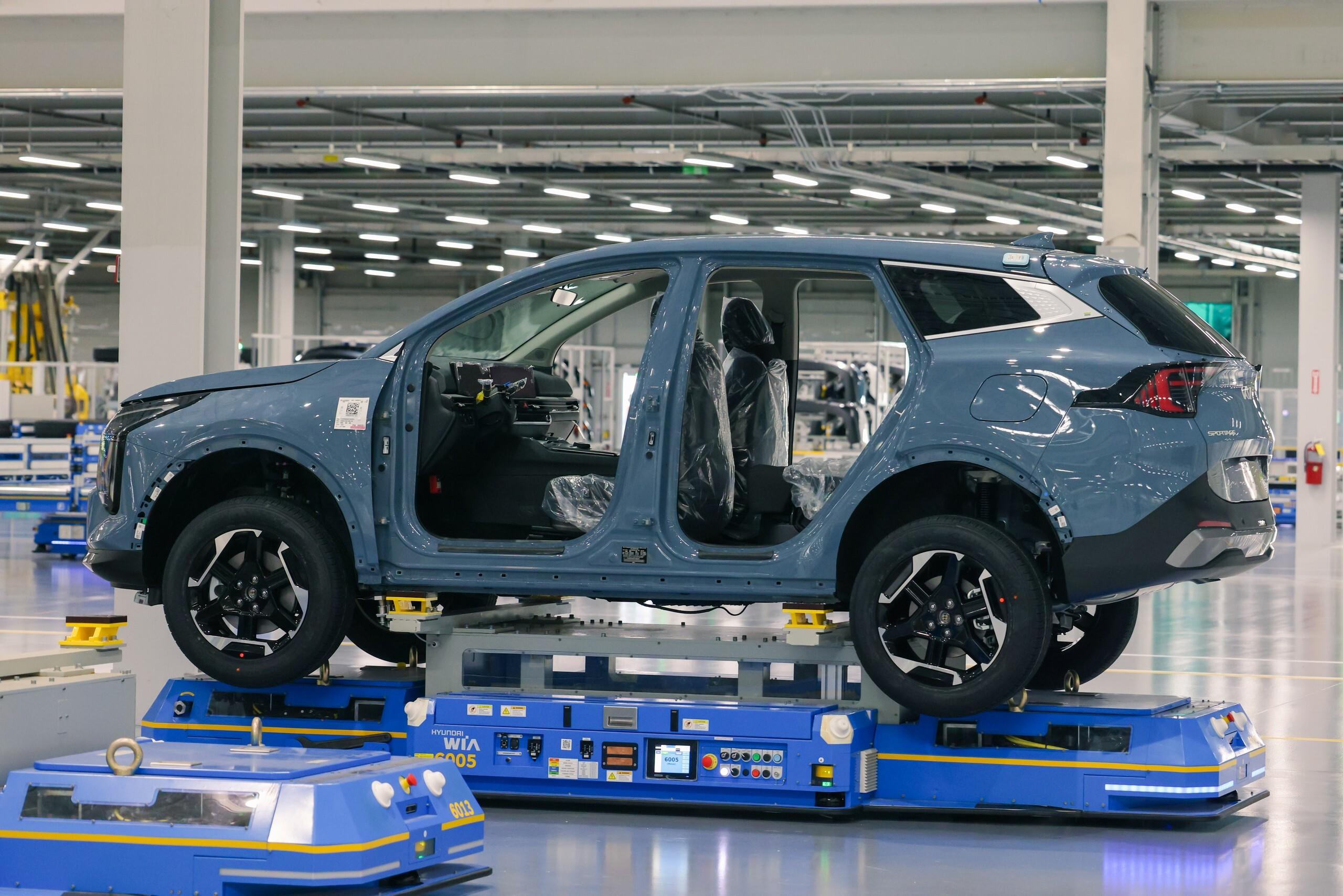 Hyundai construiu uma fábrica na Geórgia que produzia apenas veículos elétricos e agora começa a produzir modelos híbridos da Kia