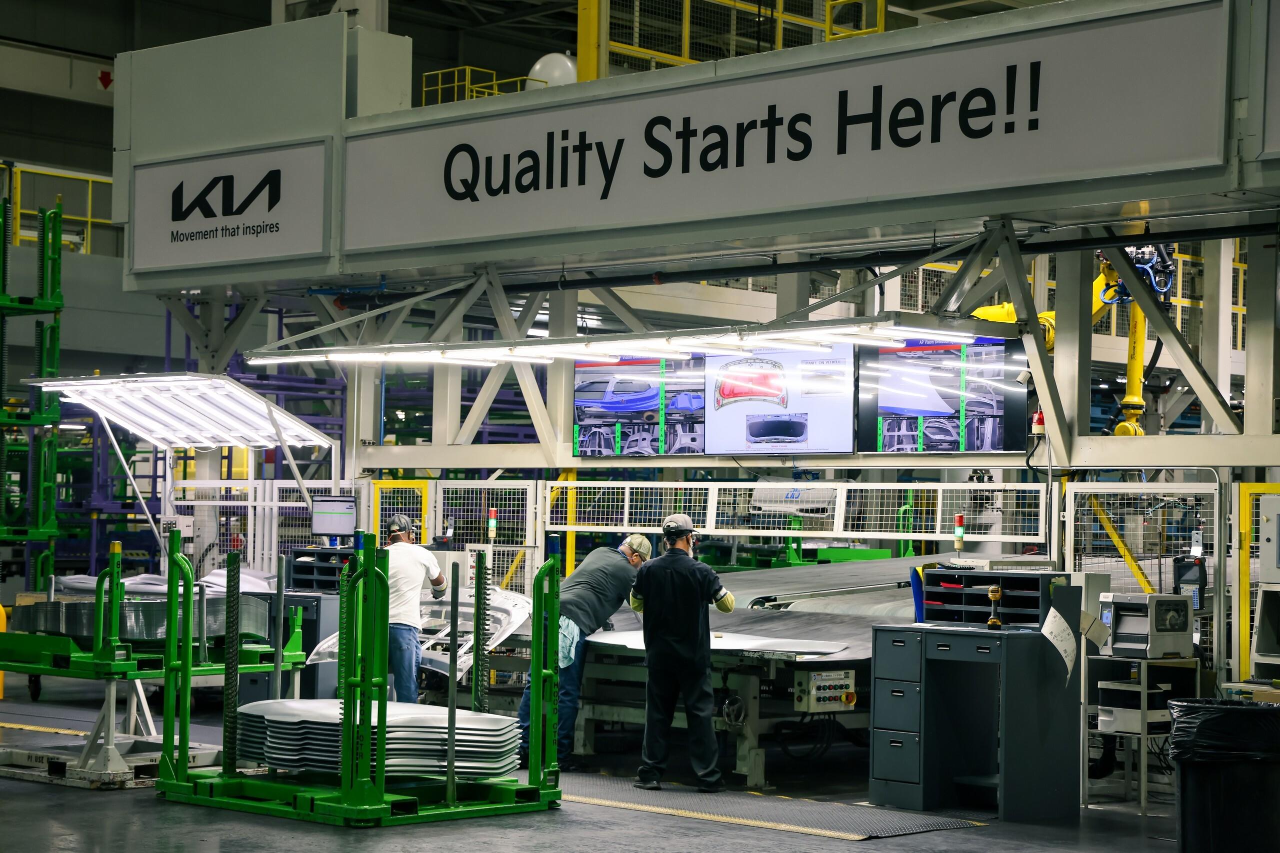 Hyundai construiu uma fábrica na Geórgia que produzia apenas veículos elétricos e agora começa a produzir modelos híbridos da Kia