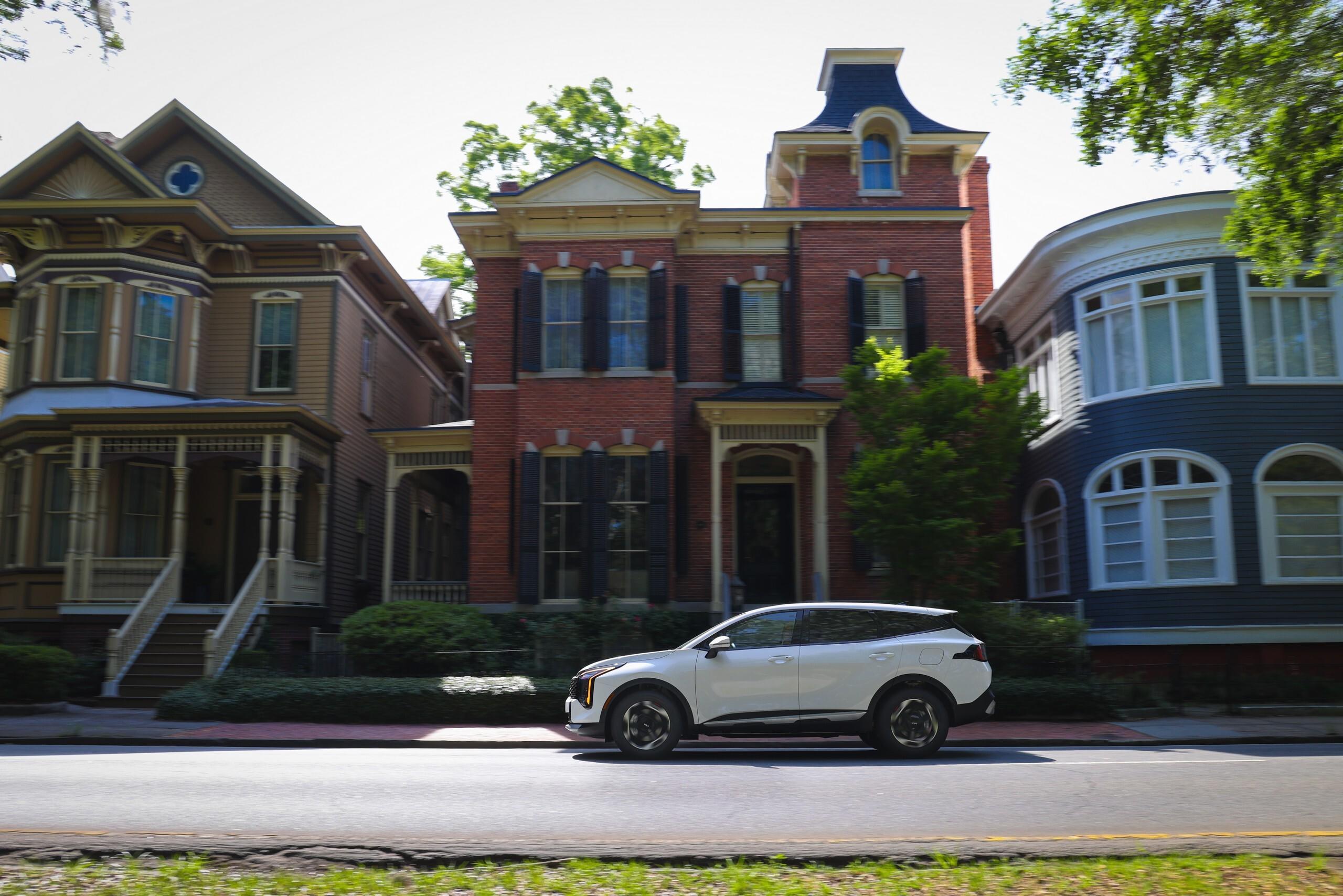 Hyundai construiu uma fábrica na Geórgia que produzia apenas veículos elétricos e agora começa a produzir modelos híbridos da Kia