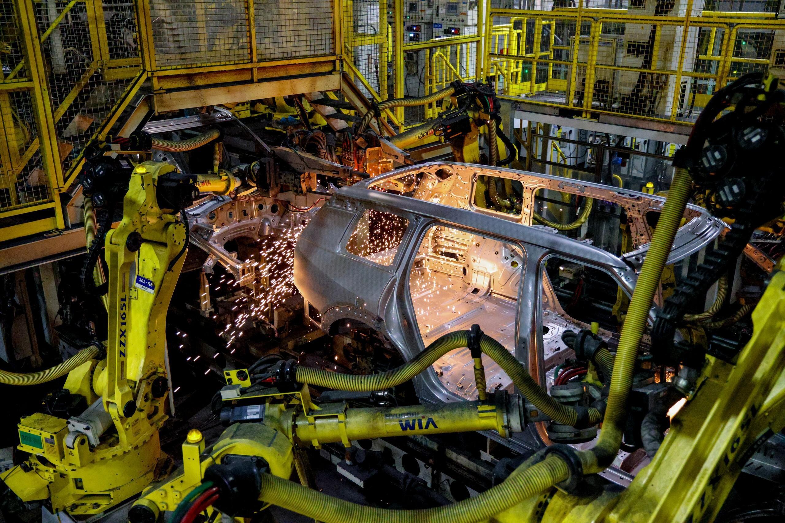 Hyundai construiu uma fábrica na Geórgia que produzia apenas veículos elétricos e agora começa a produzir modelos híbridos da Kia