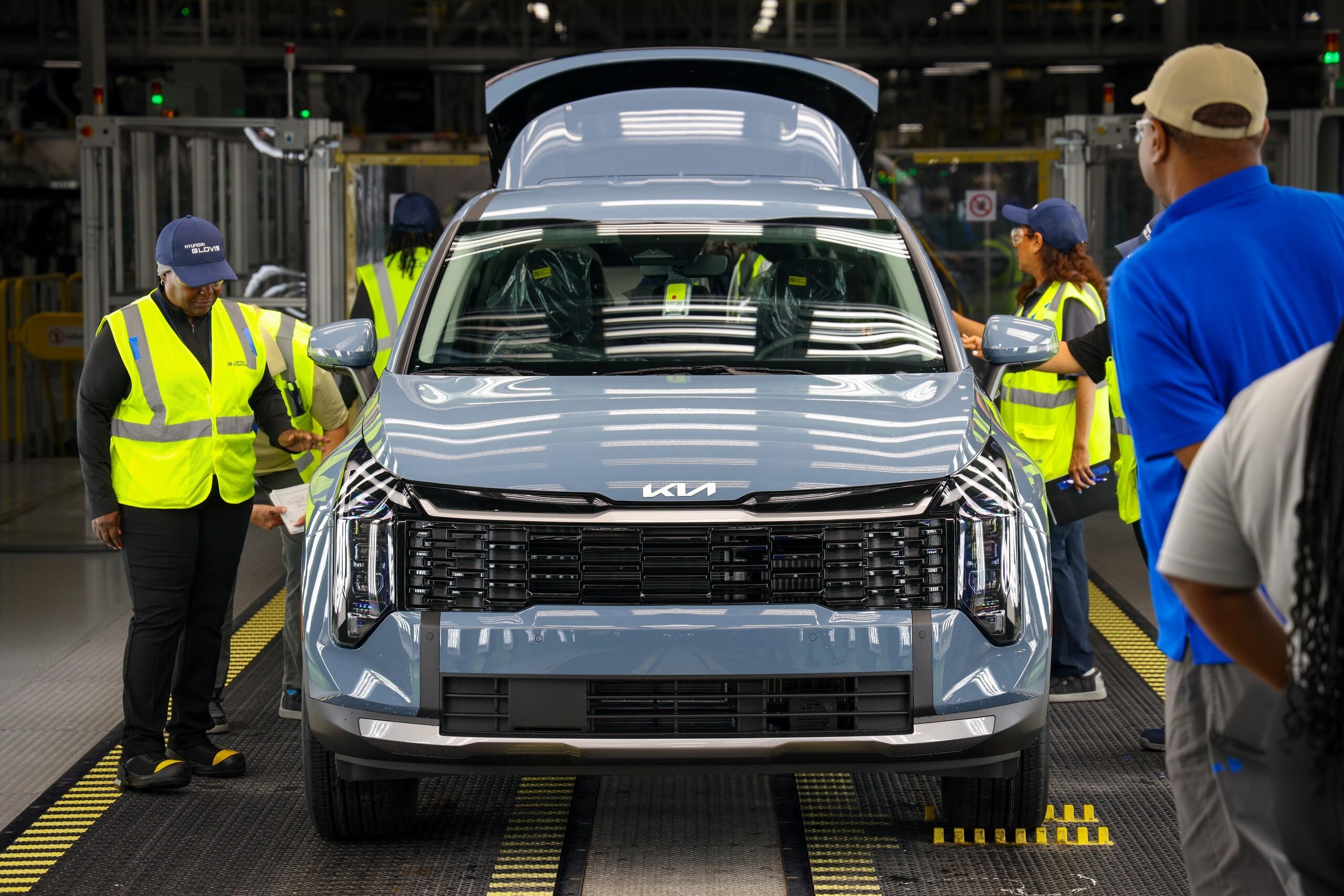 Hyundai construiu uma fábrica na Geórgia que produzia apenas veículos elétricos e agora começa a produzir modelos híbridos da Kia