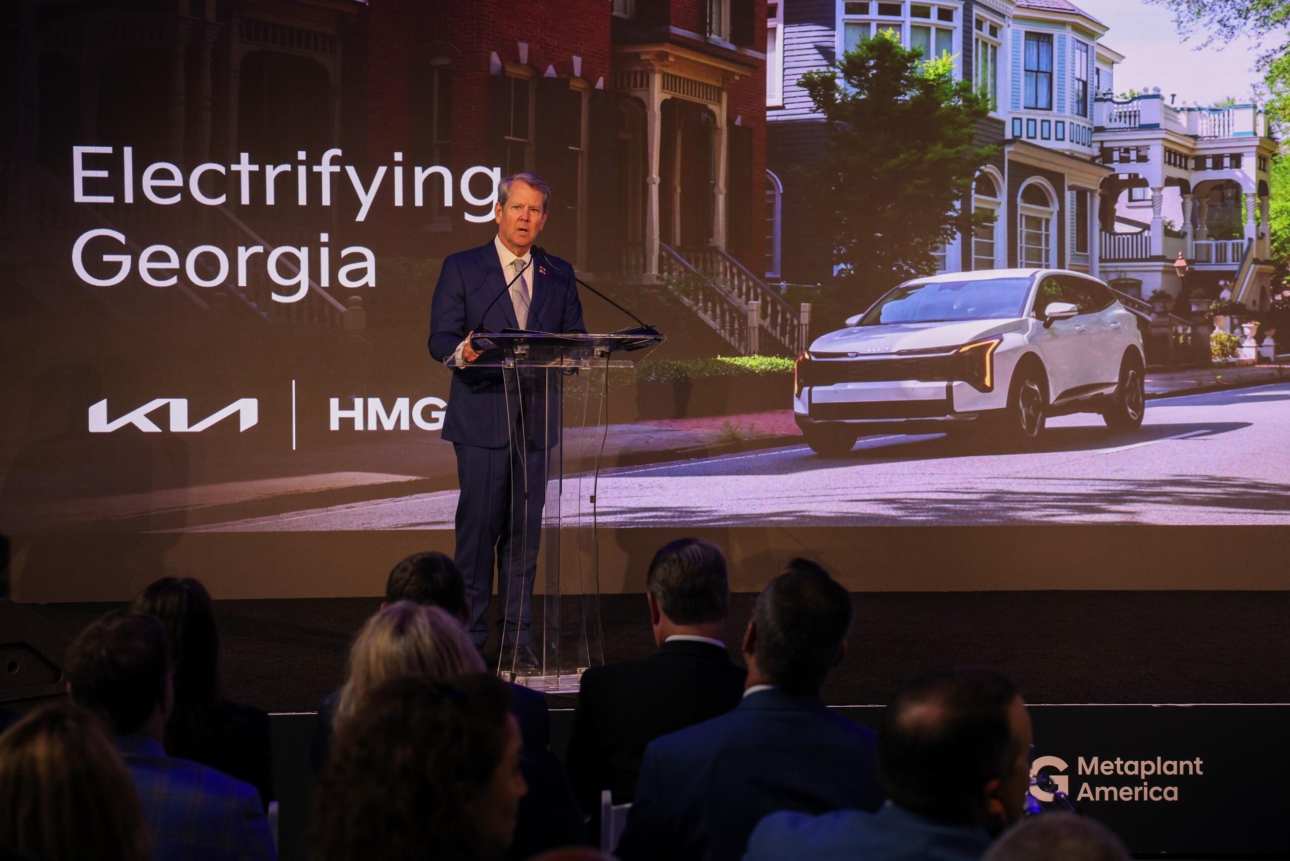 Hyundai construiu uma fábrica na Geórgia que produzia apenas veículos elétricos e agora começa a produzir modelos híbridos da Kia