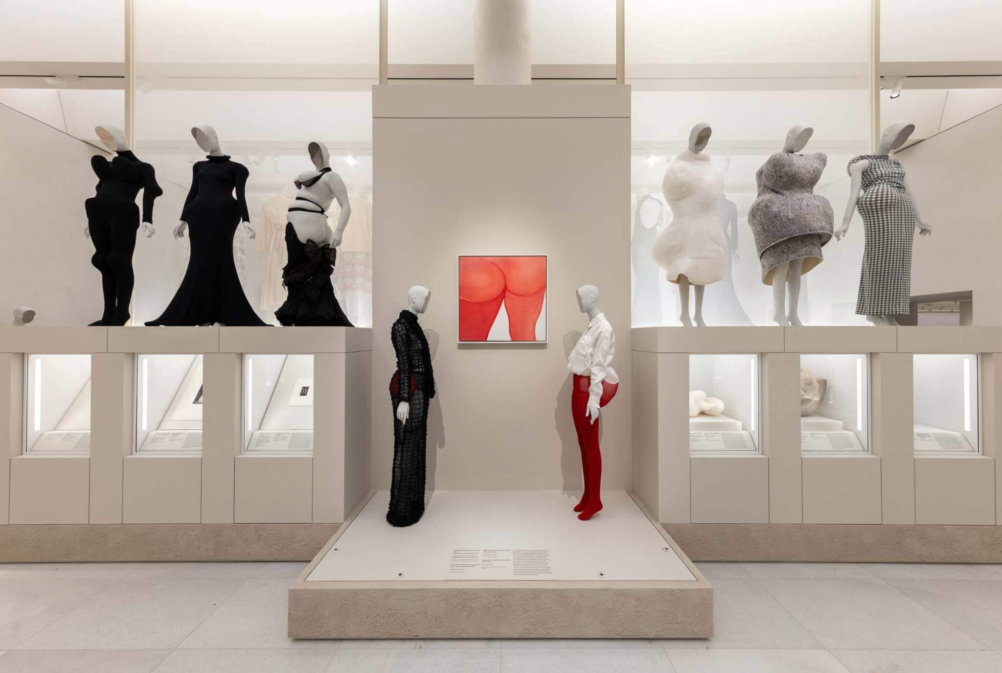 大都会服装展厅装置视图