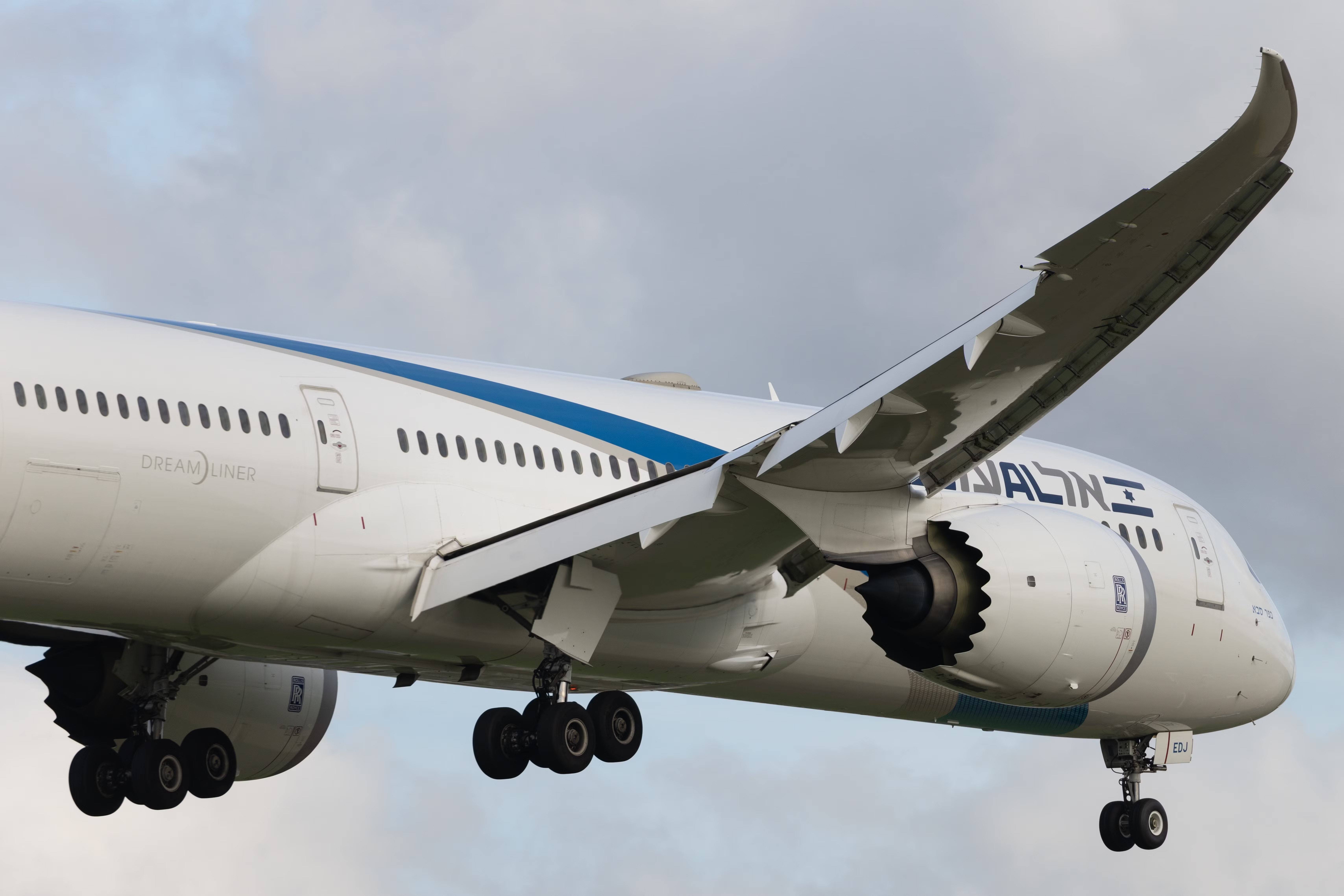El Al 787 特写后视图