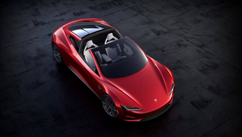 Ракетная версия Tesla Roadster снова отложена до августа