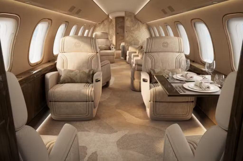Bombardier Global 8000 in Zusammenarbeit mit ELIE SAAB entwickelte exklusive Geschäftsreisejet-Kabine